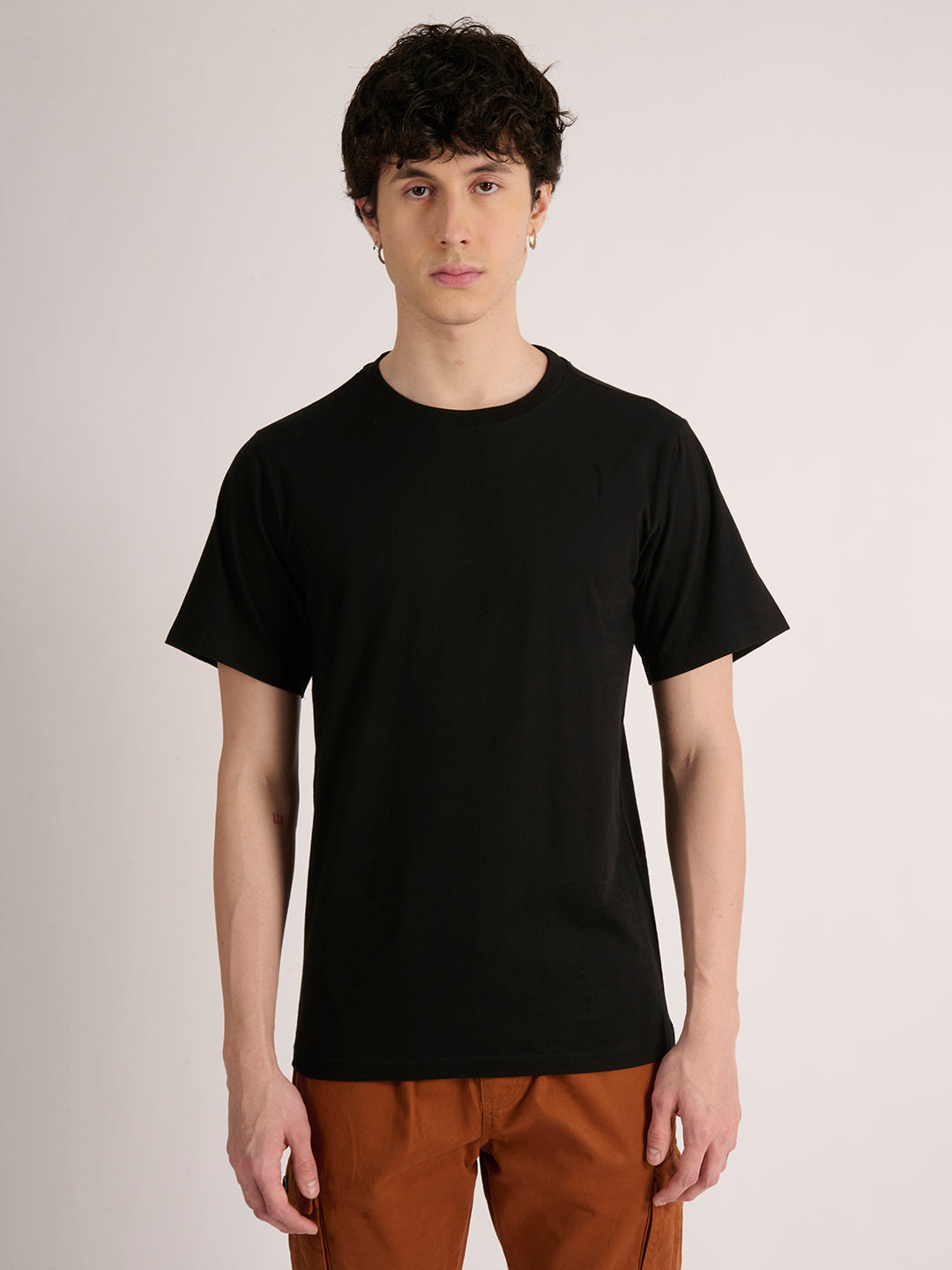 Men Black Coloured 100% Cotton  Round Neck Solid T Shirts