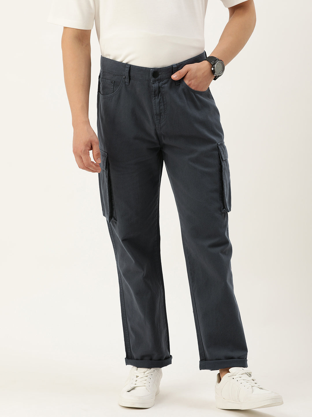 Men Dark Grey Relaxed Fit Solid Cargo Trouser