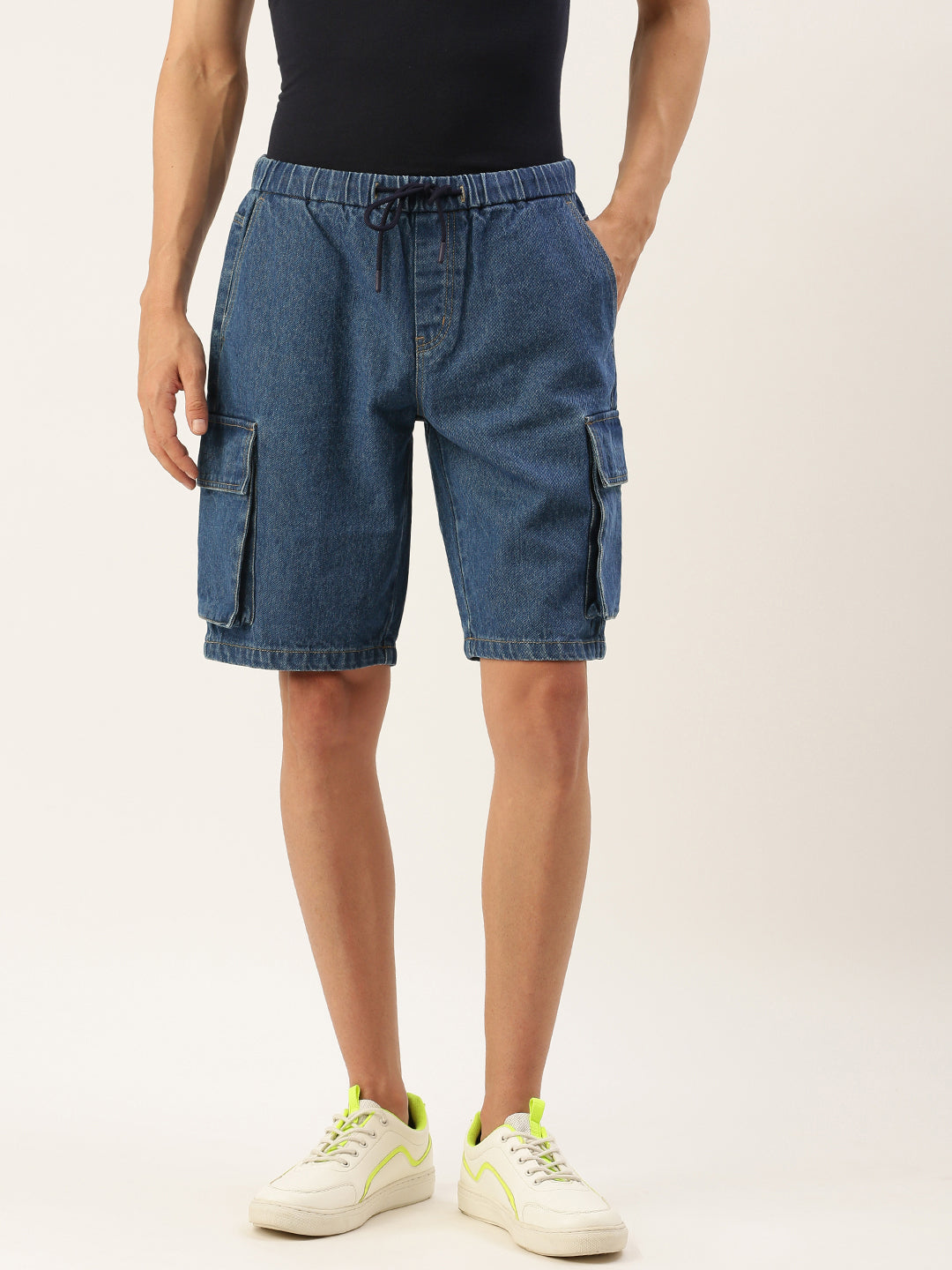 Men Blue Slim Fit Solid Denim Cargo Shorts