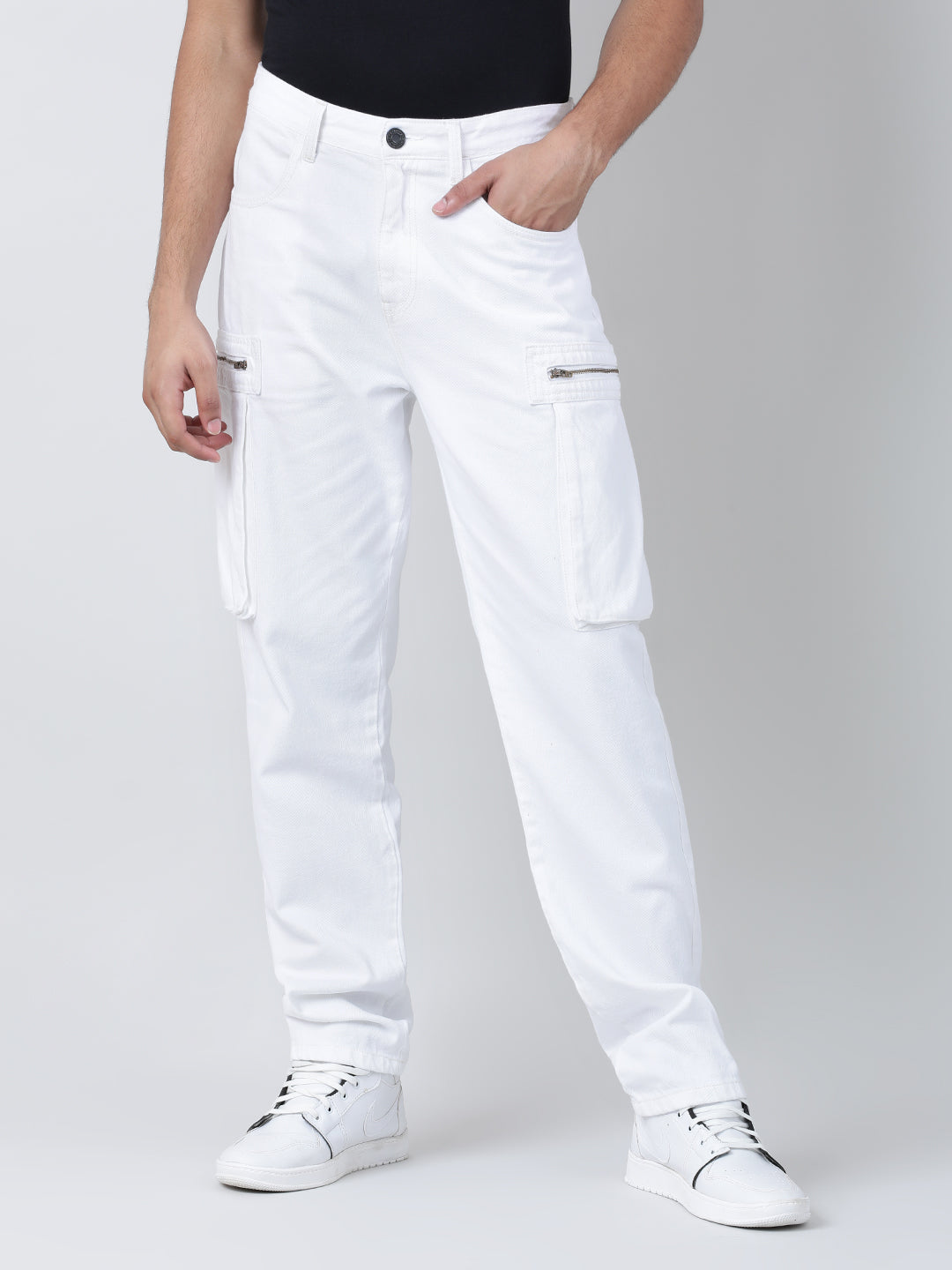 Men White Straight Fit Solid Cargo Jeans with Zipper Pockets