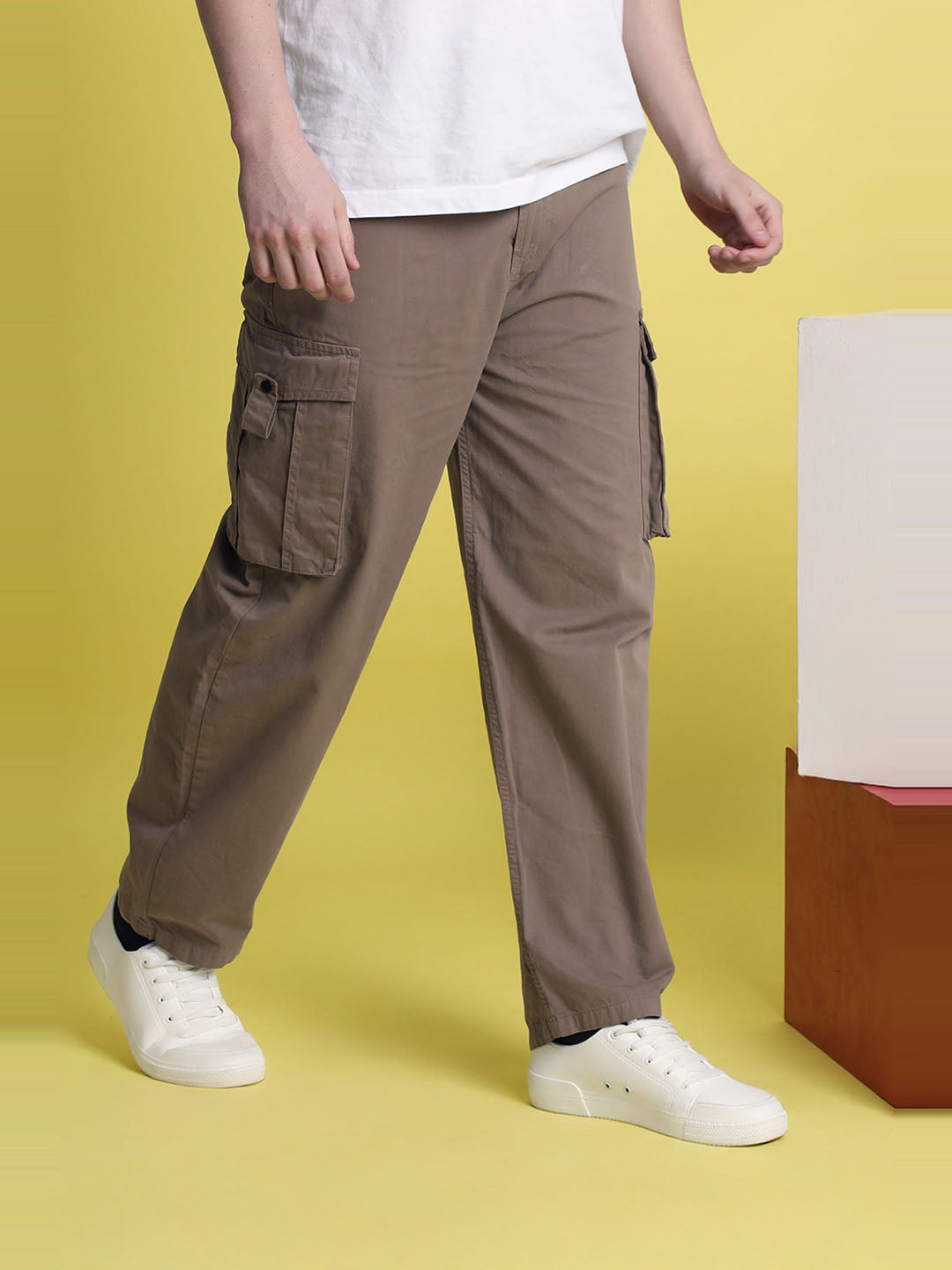 Men Brown Baggy-Fit Solid Cargo Trousers