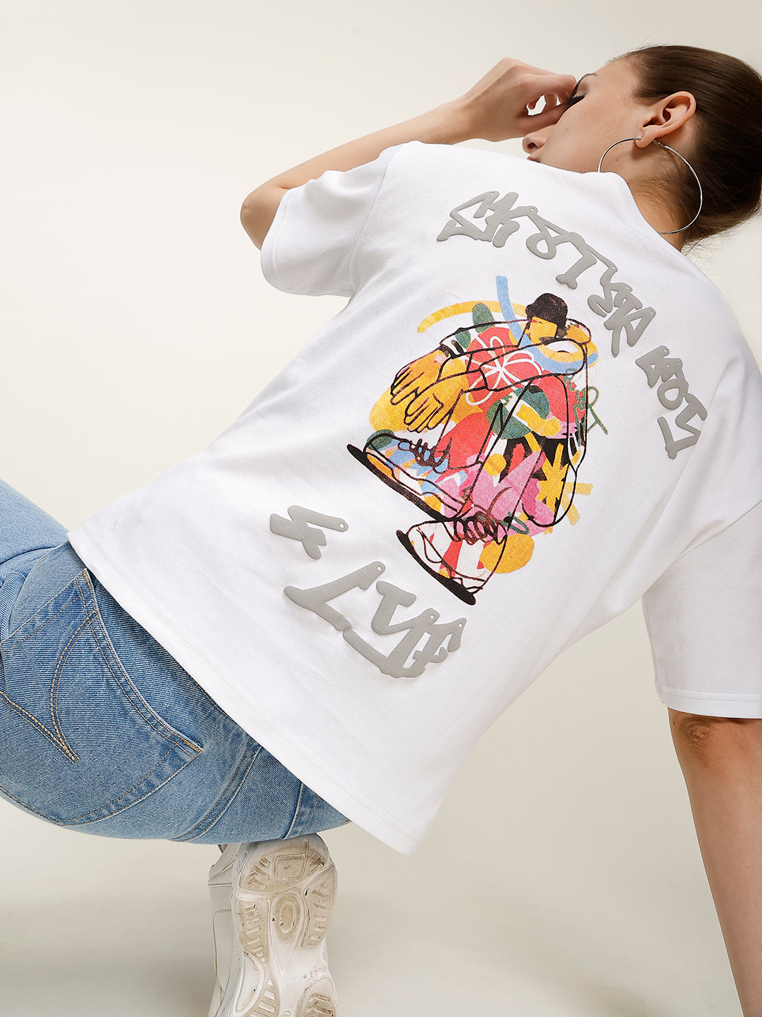 Women Skater Grafetti Print Boxy Crop T shirt