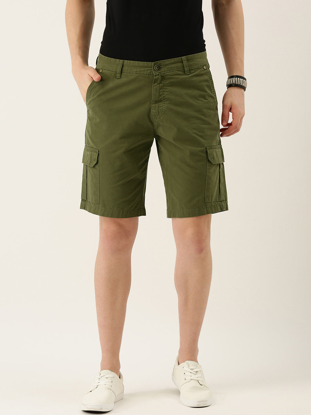 Men Olive Slim Fit Solid Cargo Shorts