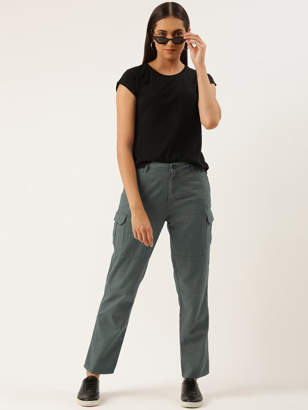 Women Light Grey Overdyed Slim Fit Solid Cargo Trousers