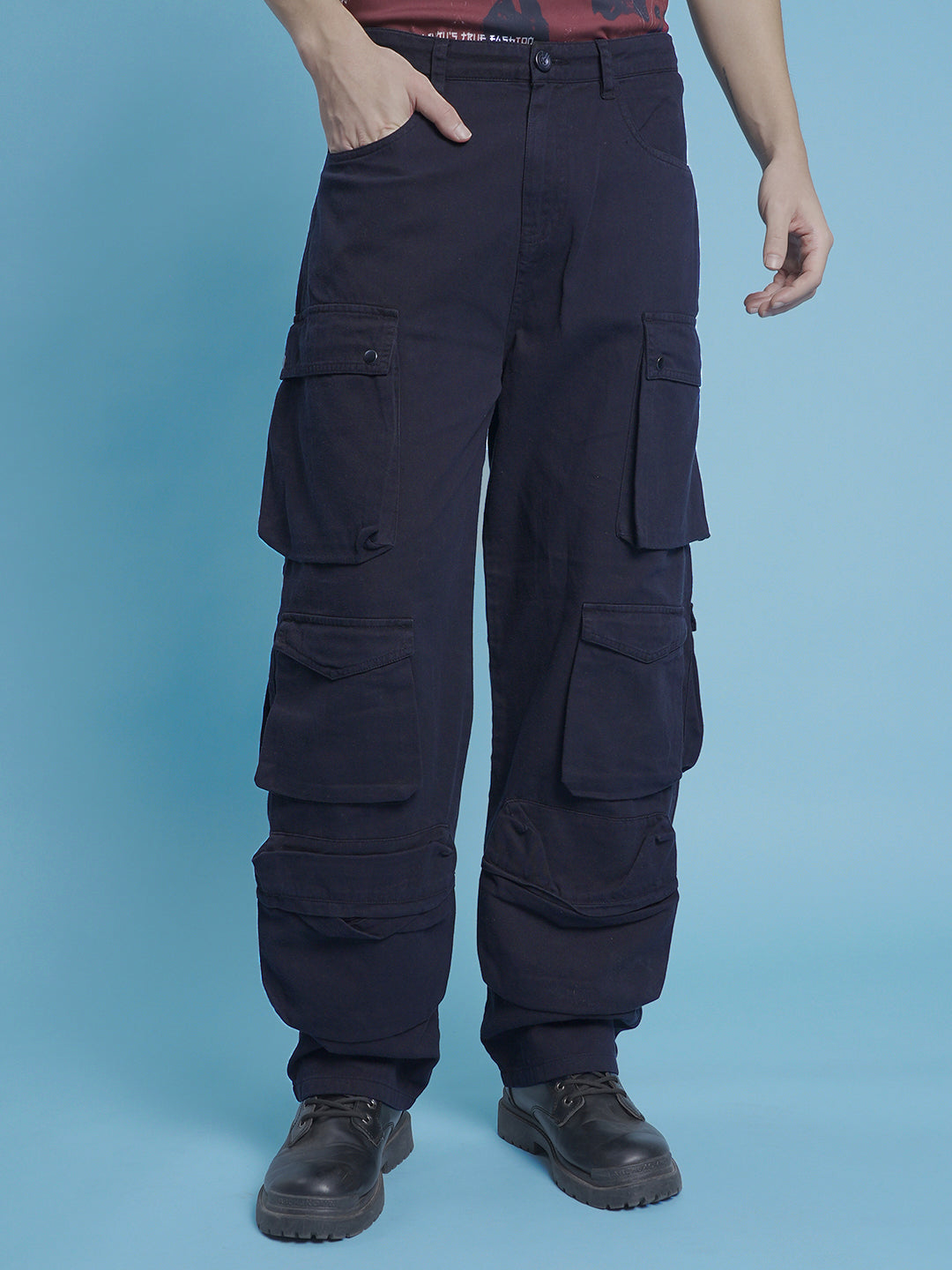 Men Classic Loose Fit High-Rise Utility Cargos Trousers