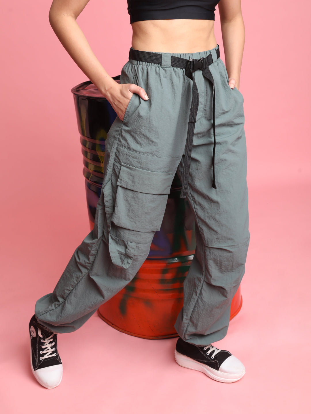 Women Olive Parachute Fit Solid Cargo Trouser With belt