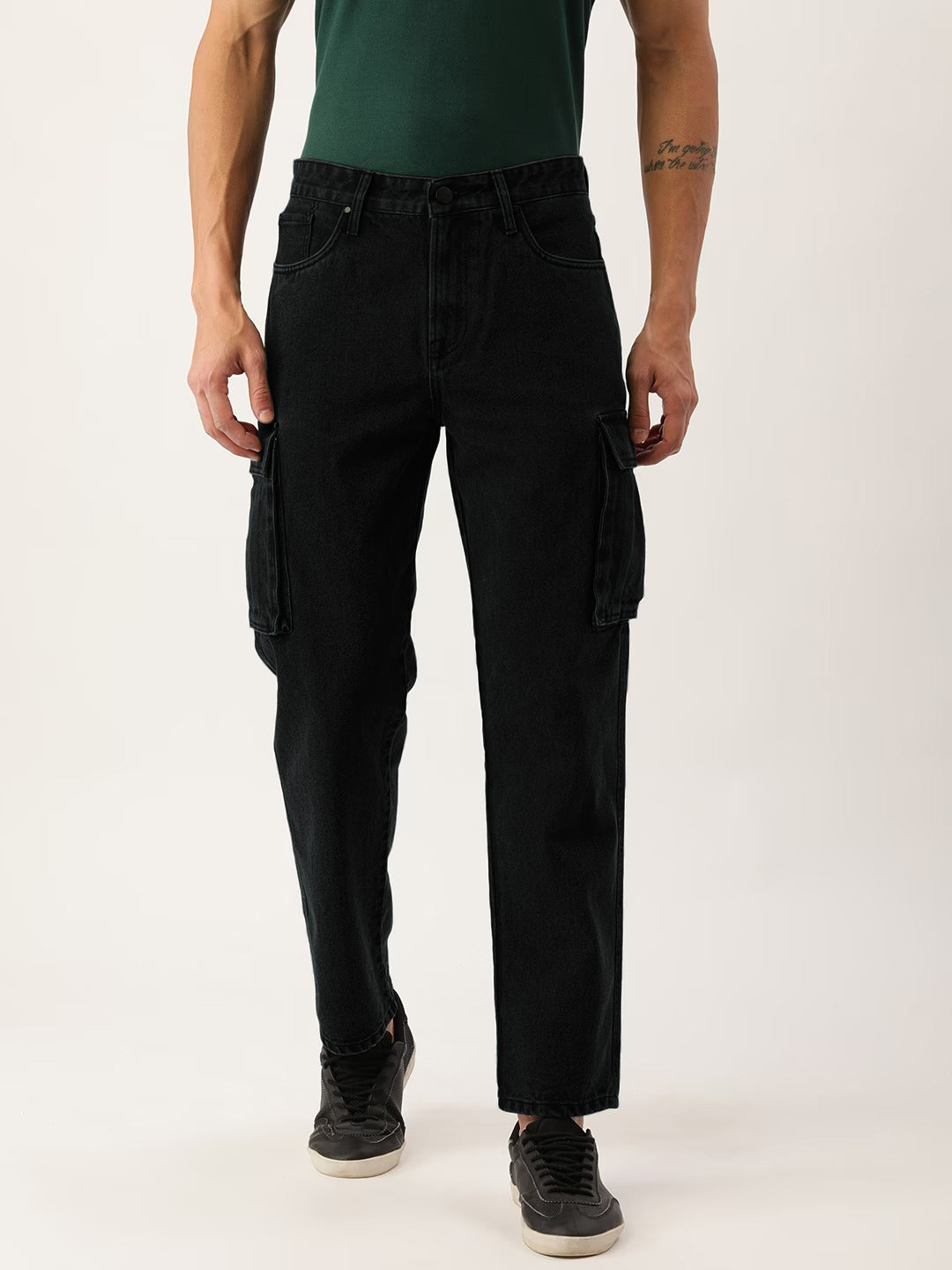 Men Black Relaxed Fit Solid Cargo Jeans