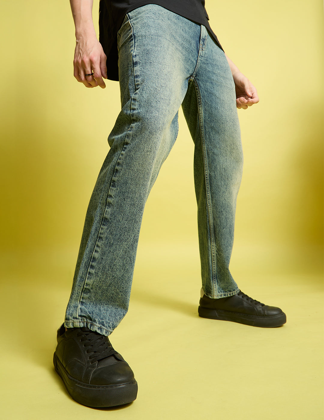 Men's Relaxed Fit Blue Jeans