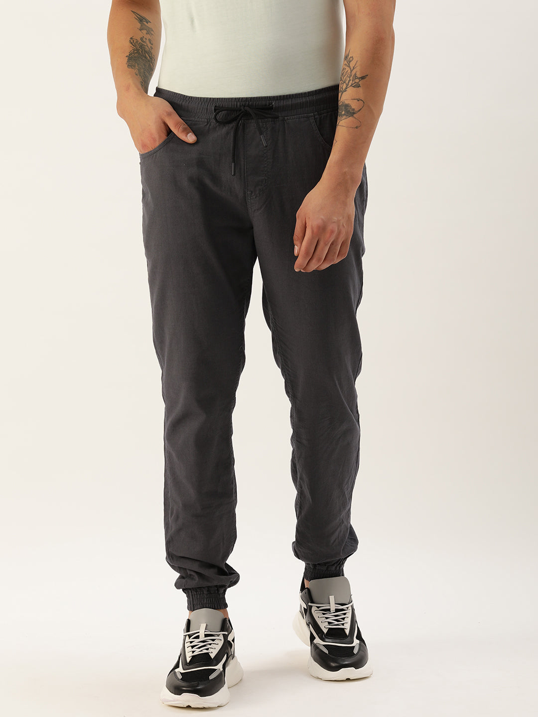 Men Dark Grey Slim Fit Solid Casual Jogger