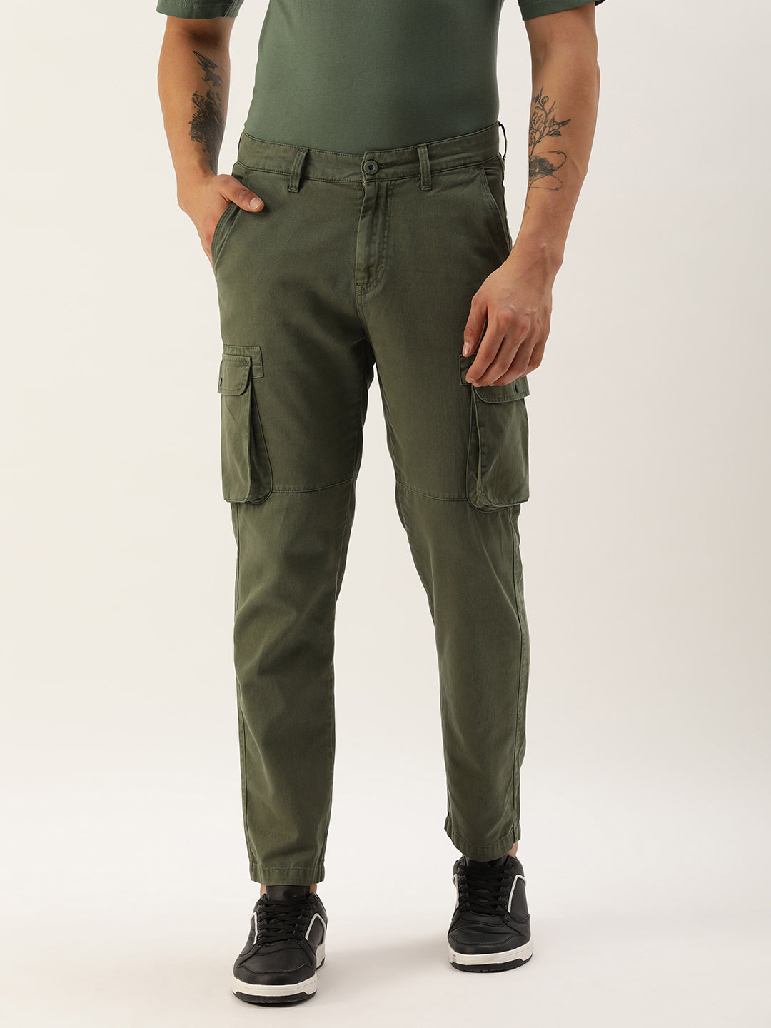 Men Olive Regular Fit Solid Cargo Trouser