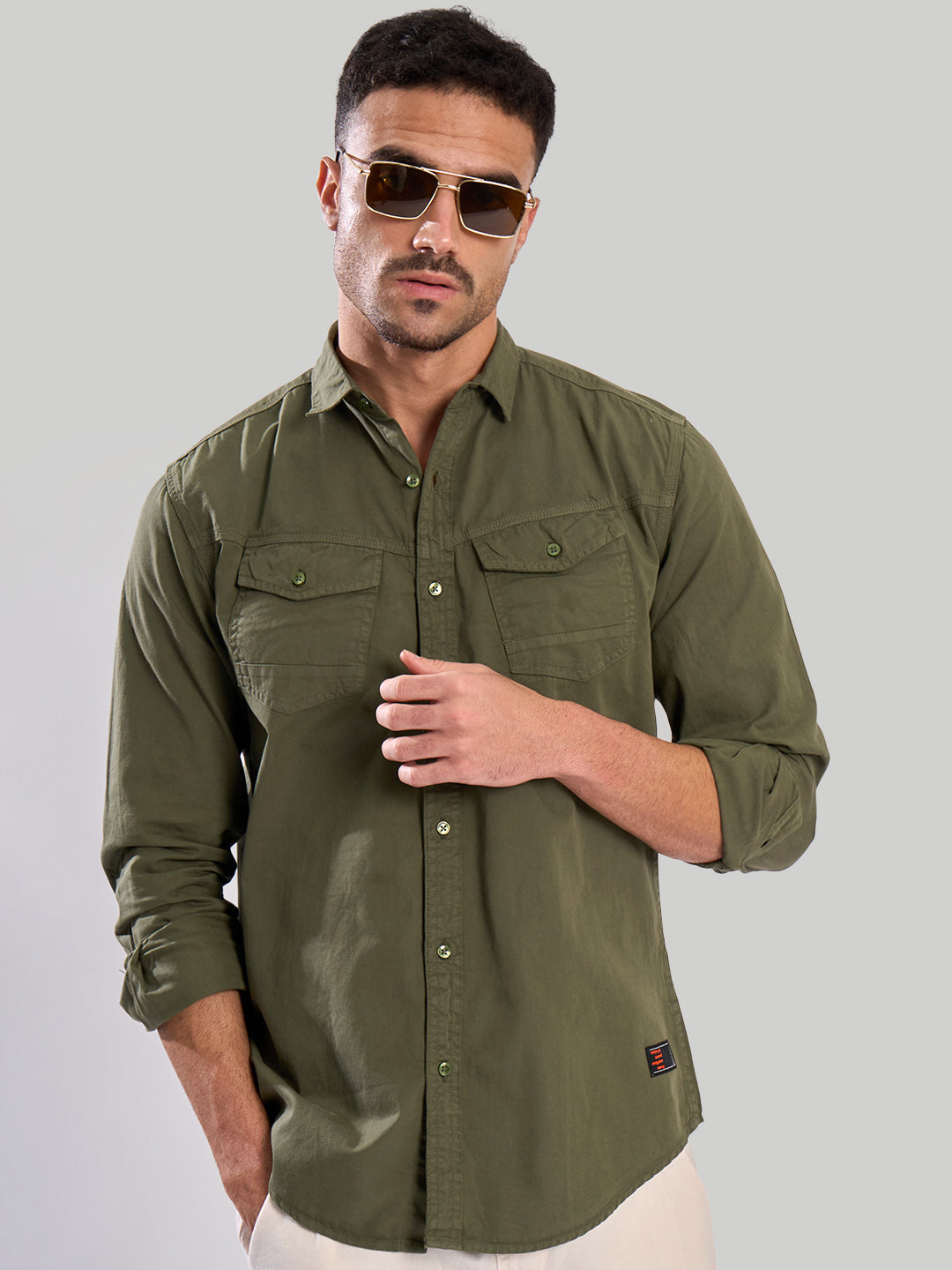 Men Green Slim Fit Solid Double Pocket Shirt