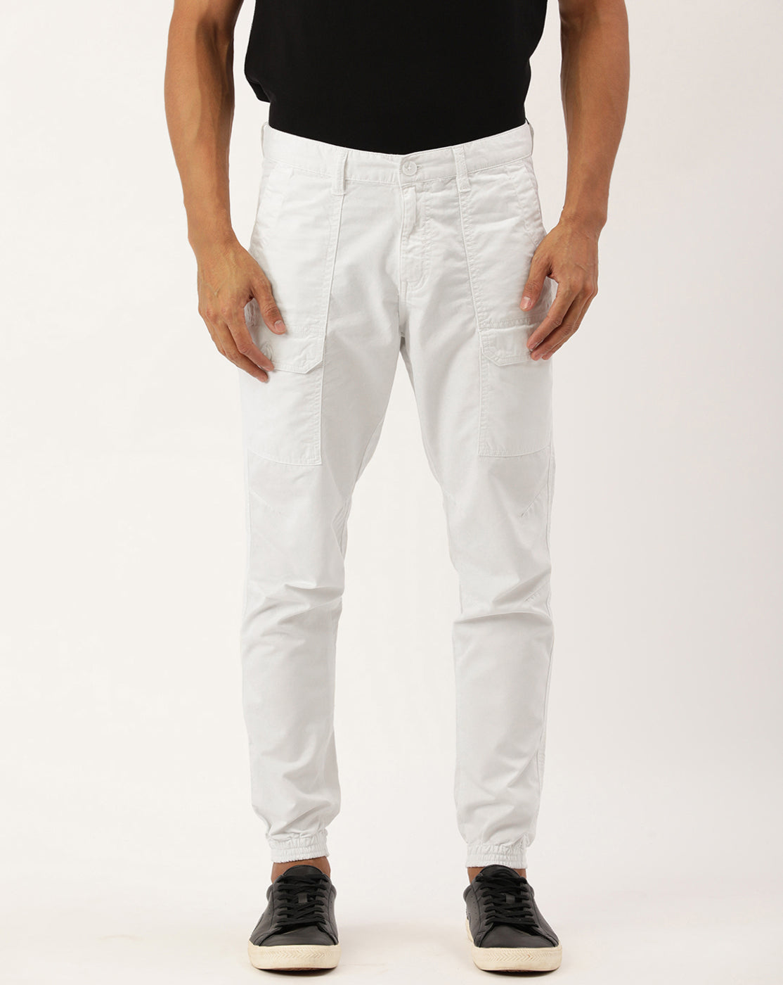 Men White Regular Fit Solid Cargo Jogger