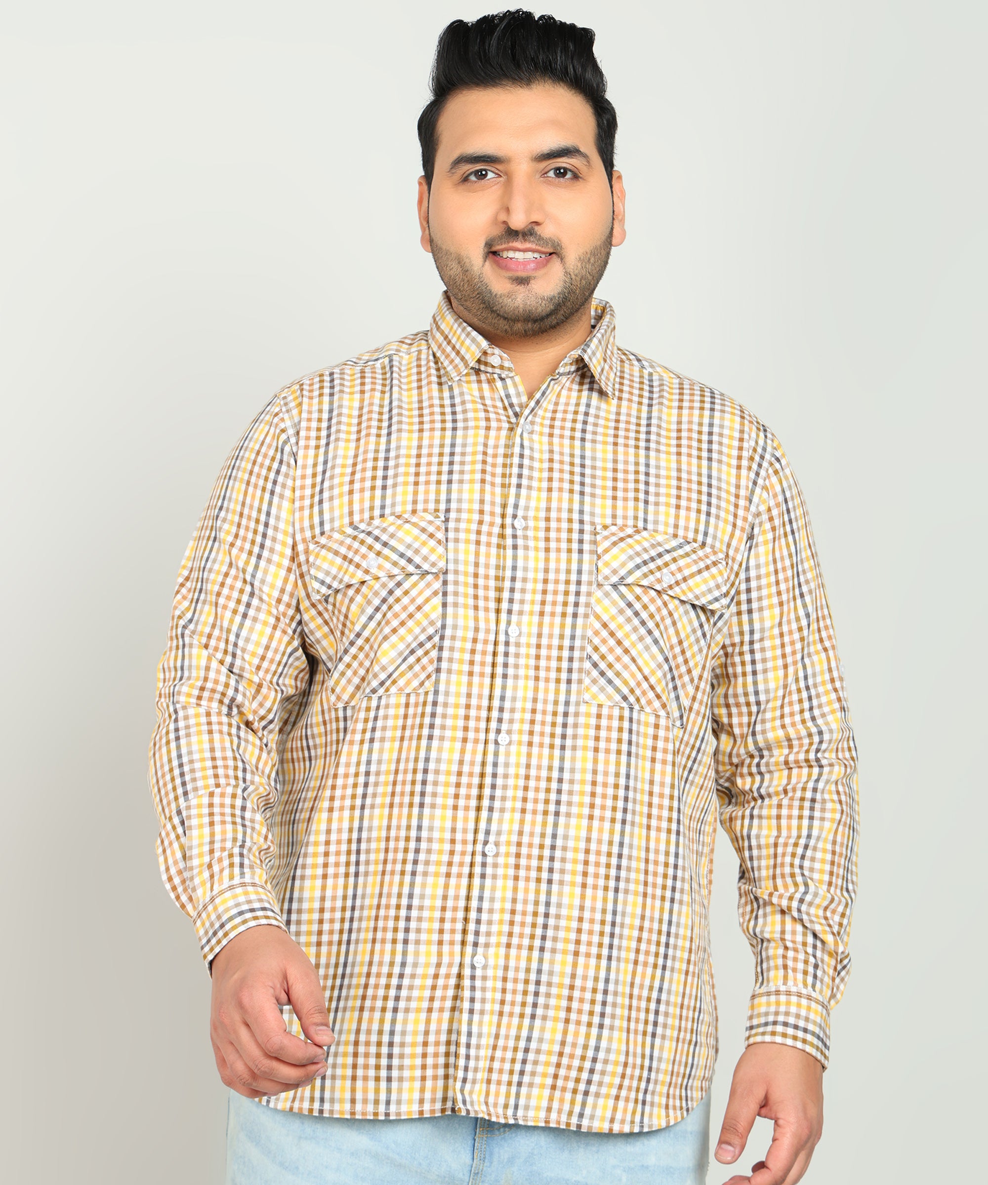 Men White/Brown Regular Fit Checked Casual Shirt
