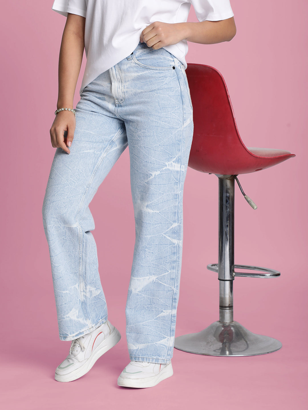 Women Light Blue Crushed-Look Straight Fit Jeans