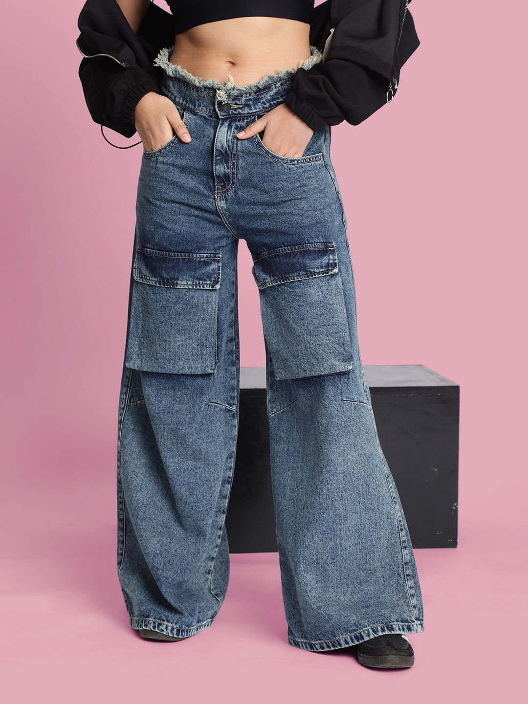 Women’s Sustainable Blue Wide-Leg Cargo Jeans