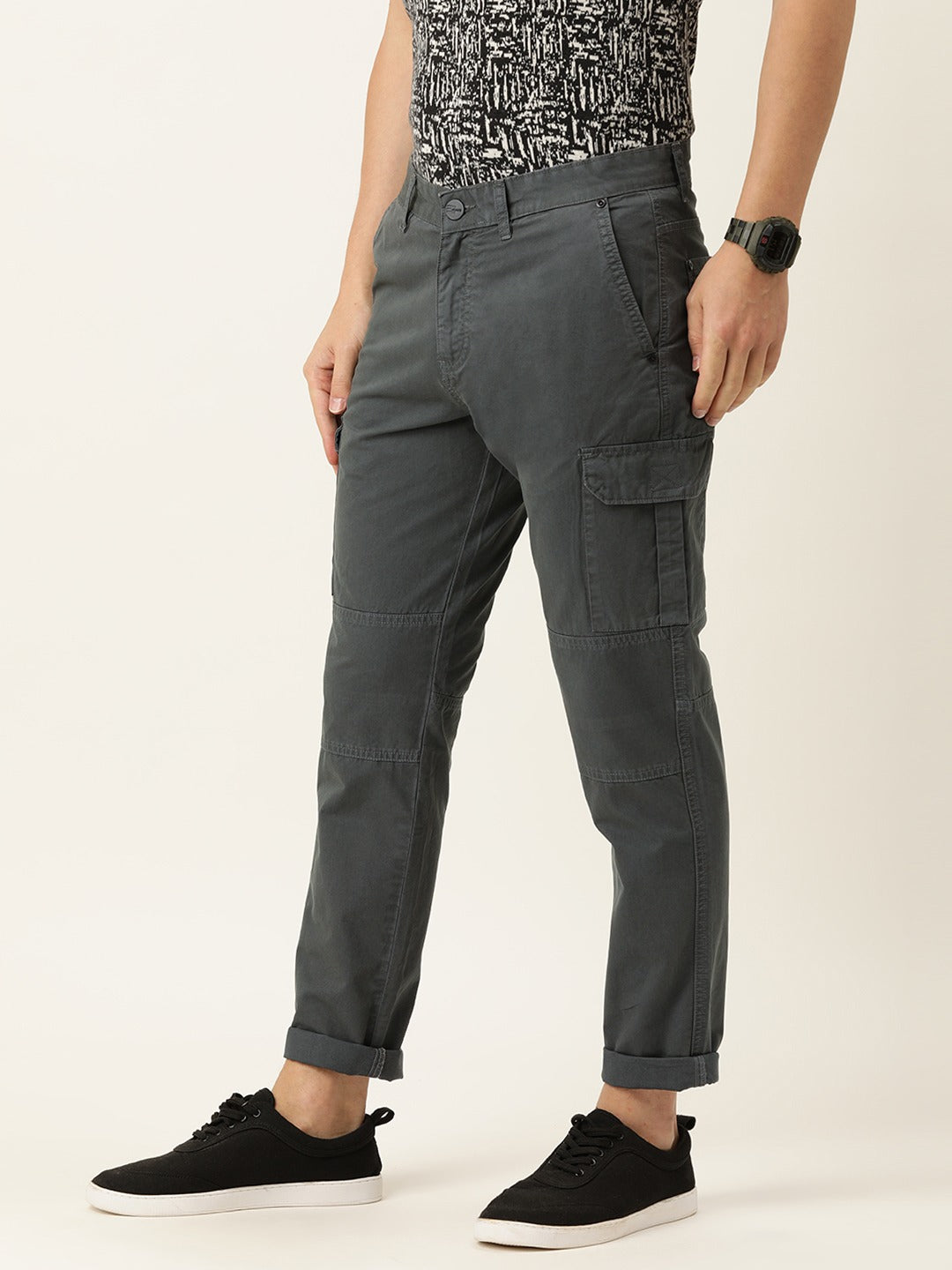 Men Charcoal Grey Slim Fit Solid Cargo Trouser