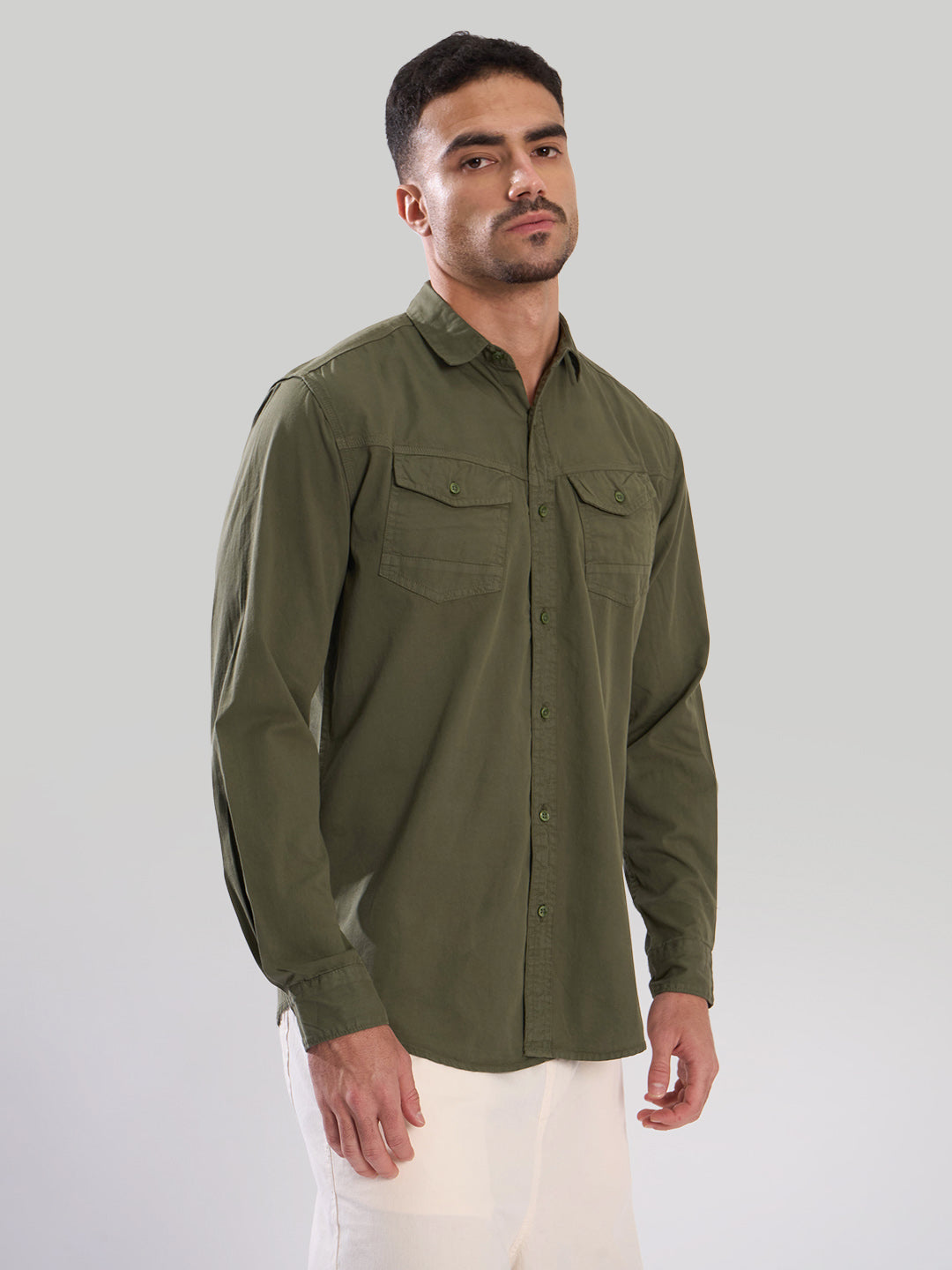 Men Green Slim Fit Solid Double Pocket Shirt