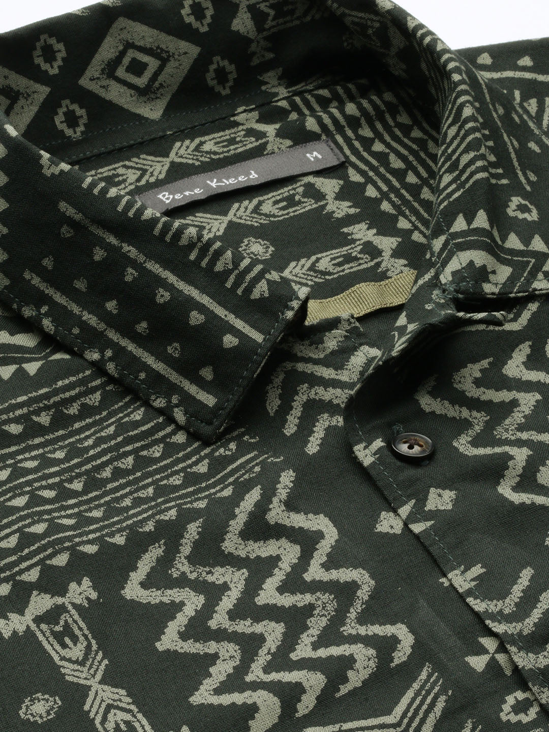 Men Green Slim Fit Tribal Pattern Casual Shirt