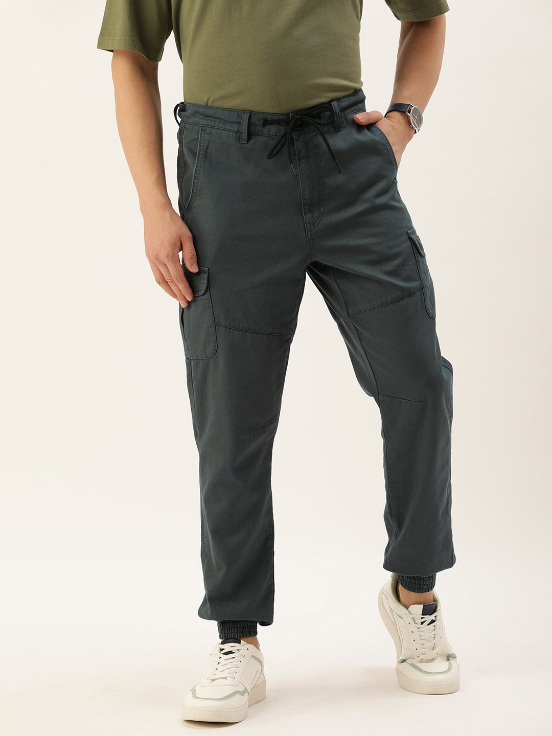 Men Dark Grey Regular Fit Solid Cargo Jogger