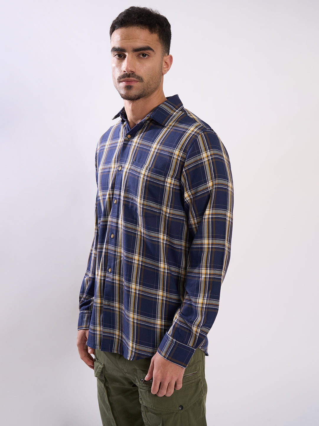 Men Blue Checked Single Pocket Casual Shirt