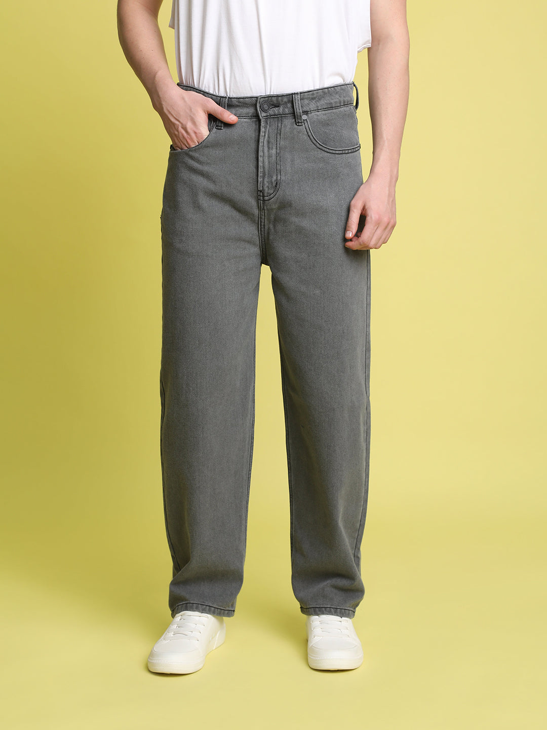 Men Grey Baggy-Fit Solid Jeans