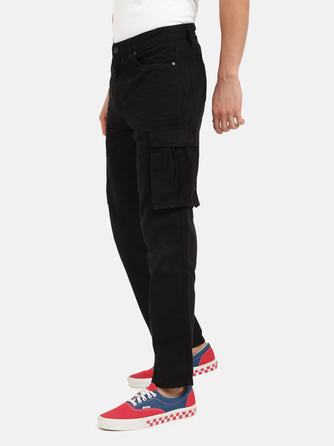 Men Black Relaxed Fit Solid Cargo Trouser