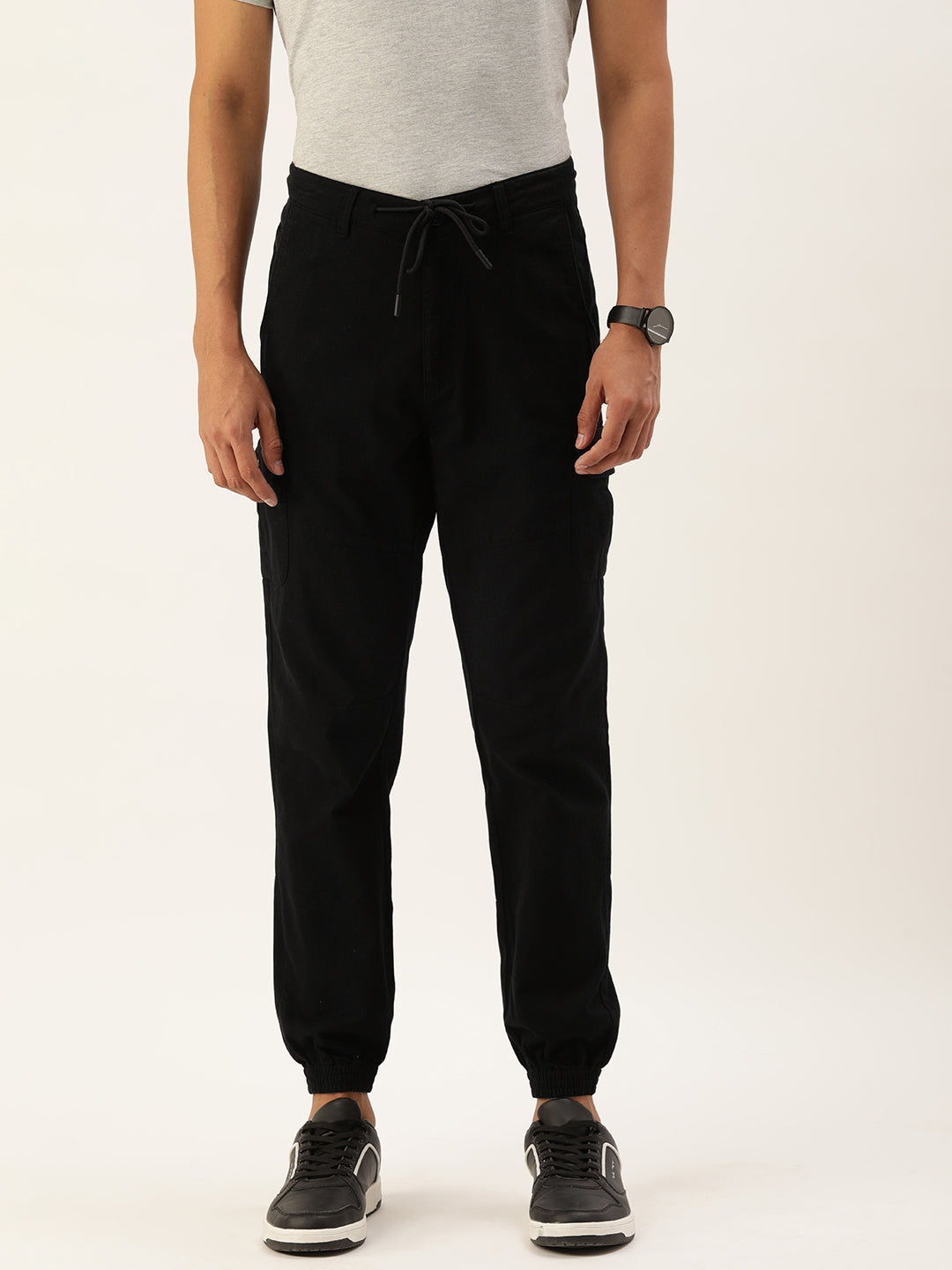 Men Black Regular Fit Solid Cargo Jogger