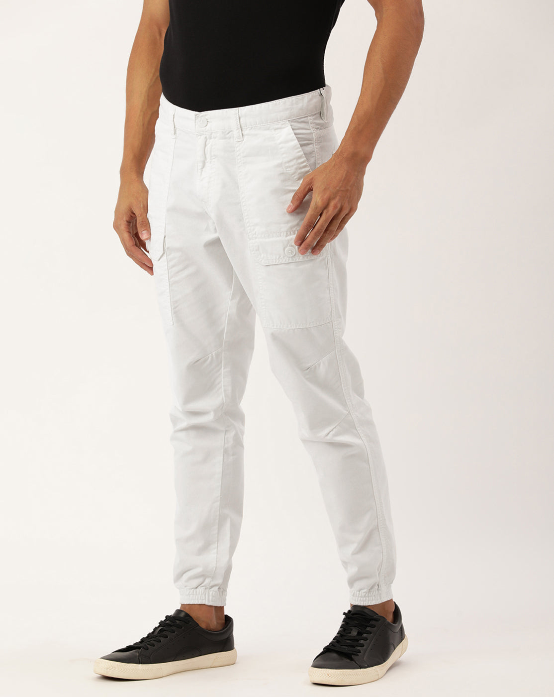 Men White Regular Fit Solid Cargo Jogger