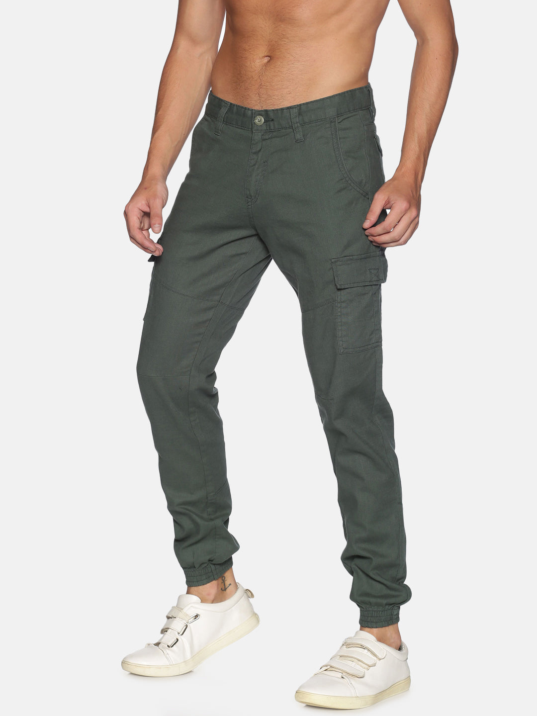 Men Dark Green Slim Fit Solid Cargo Jogger