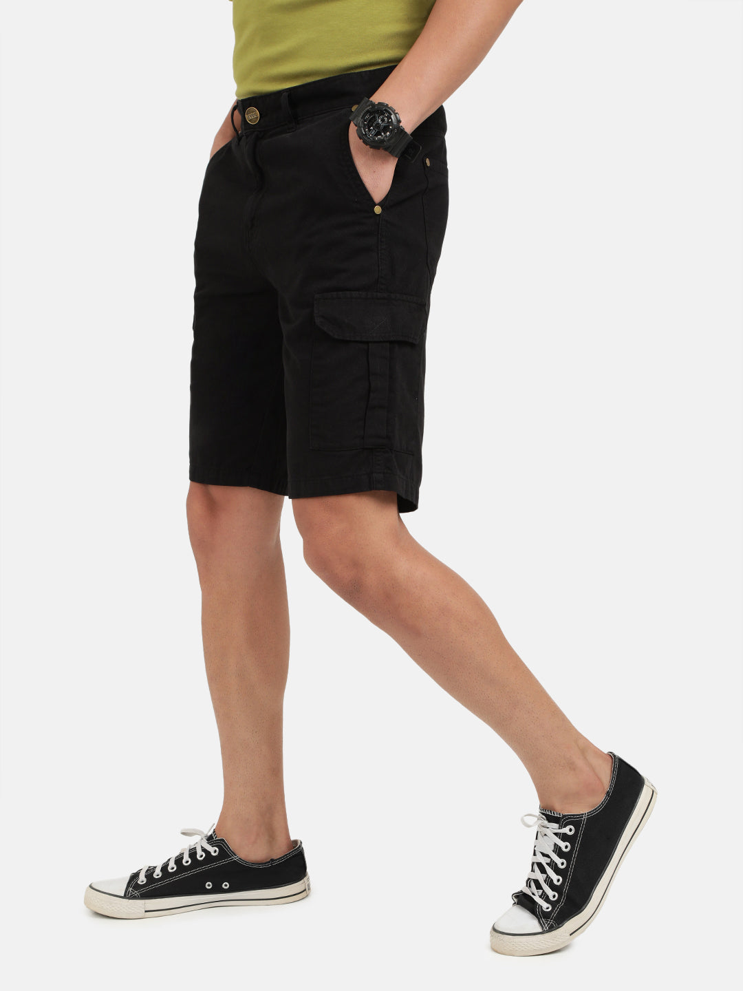 Men Black Slim Fit Solid Cargo Shorts