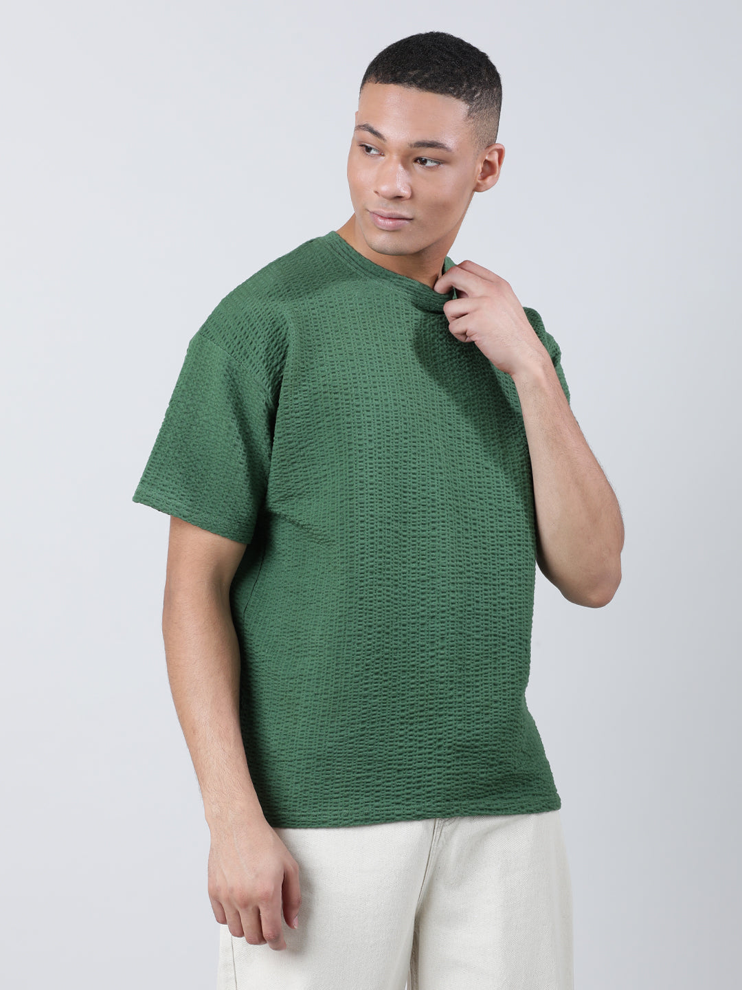 Men Bottle Green Oversized Knit Seersucker Solid T-Shirt