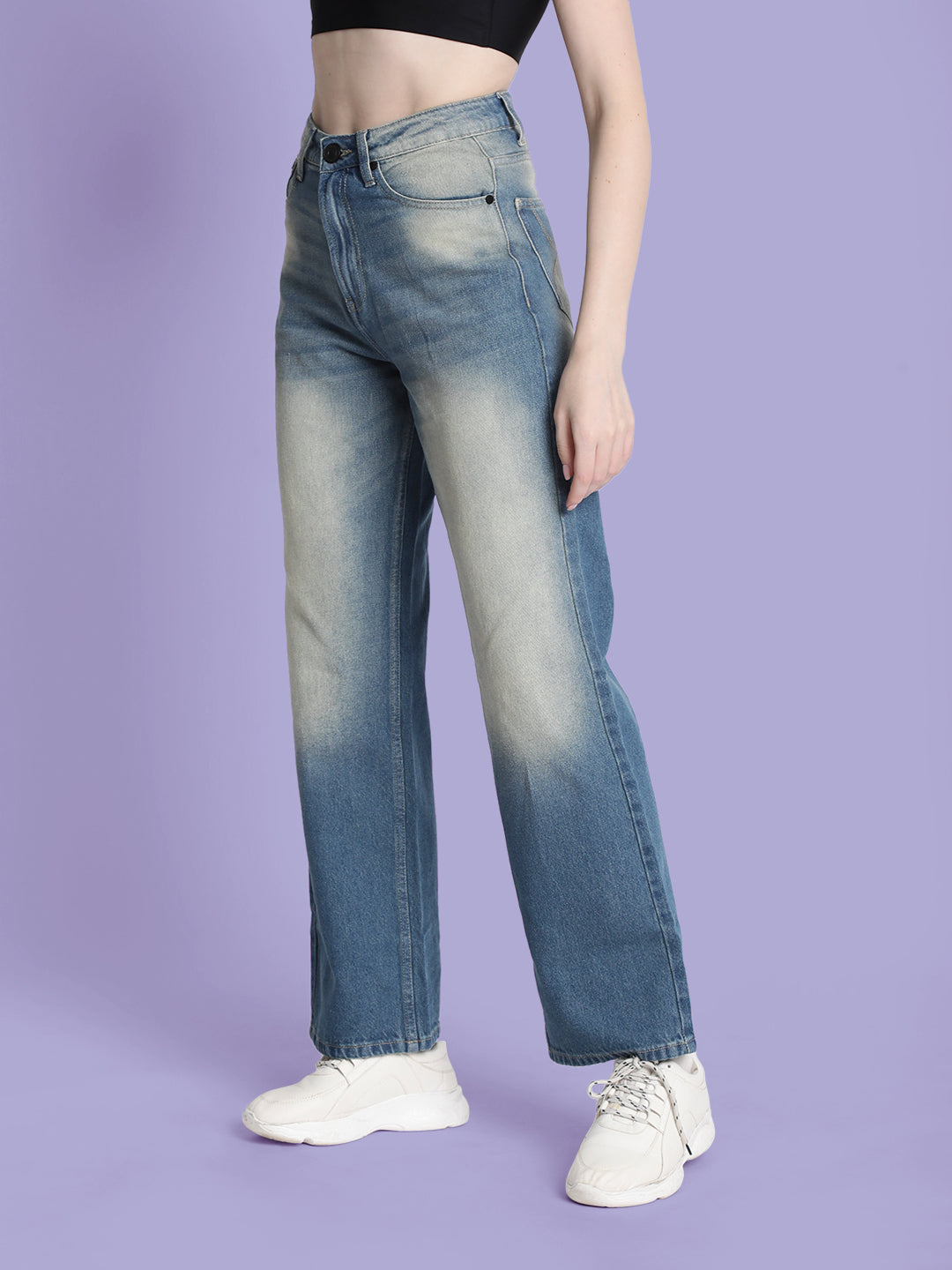 Women Blue-Tinted Light Fade Straight Fit Jeans