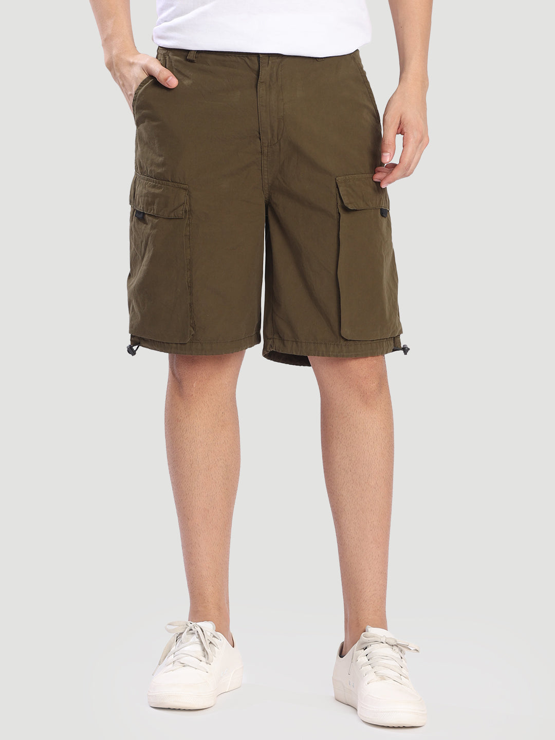 Men shorts with adjustable hem