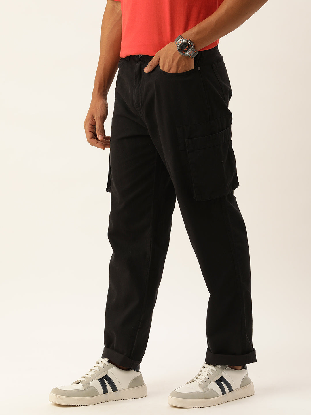 Men Black Straight Fit Solid Cargo Trouser