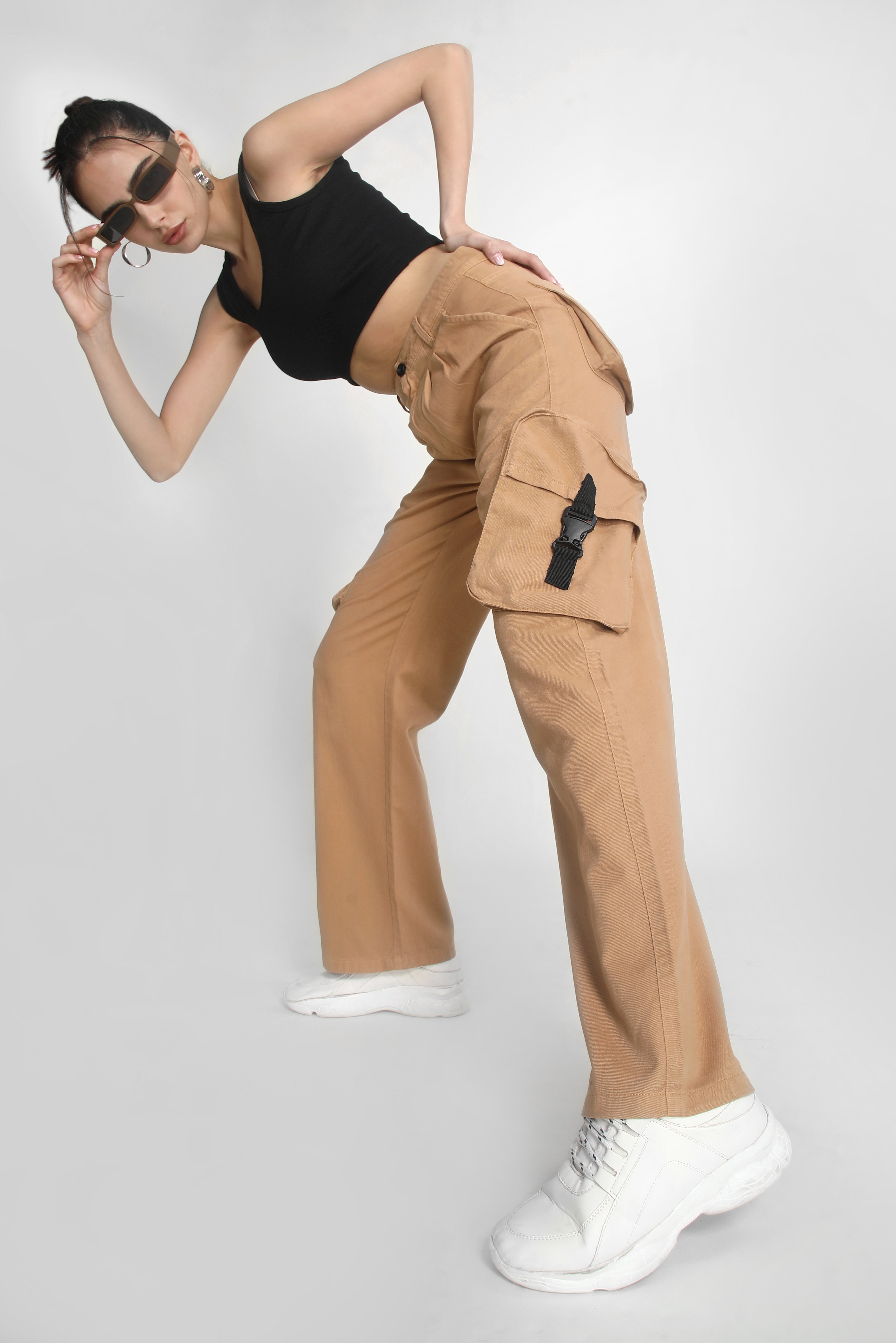 Women-Straight-fit-Cargo-trouser-with-Buckle-Detailing_1