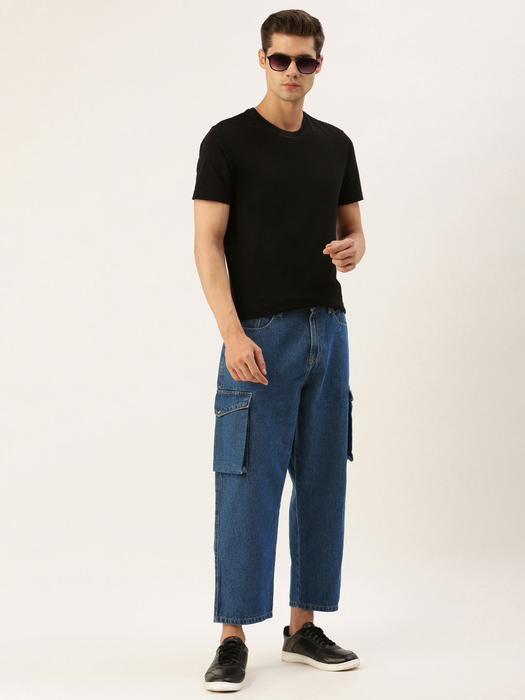 Men Blue Cropped Loose Fit Solid Cargo Jeans