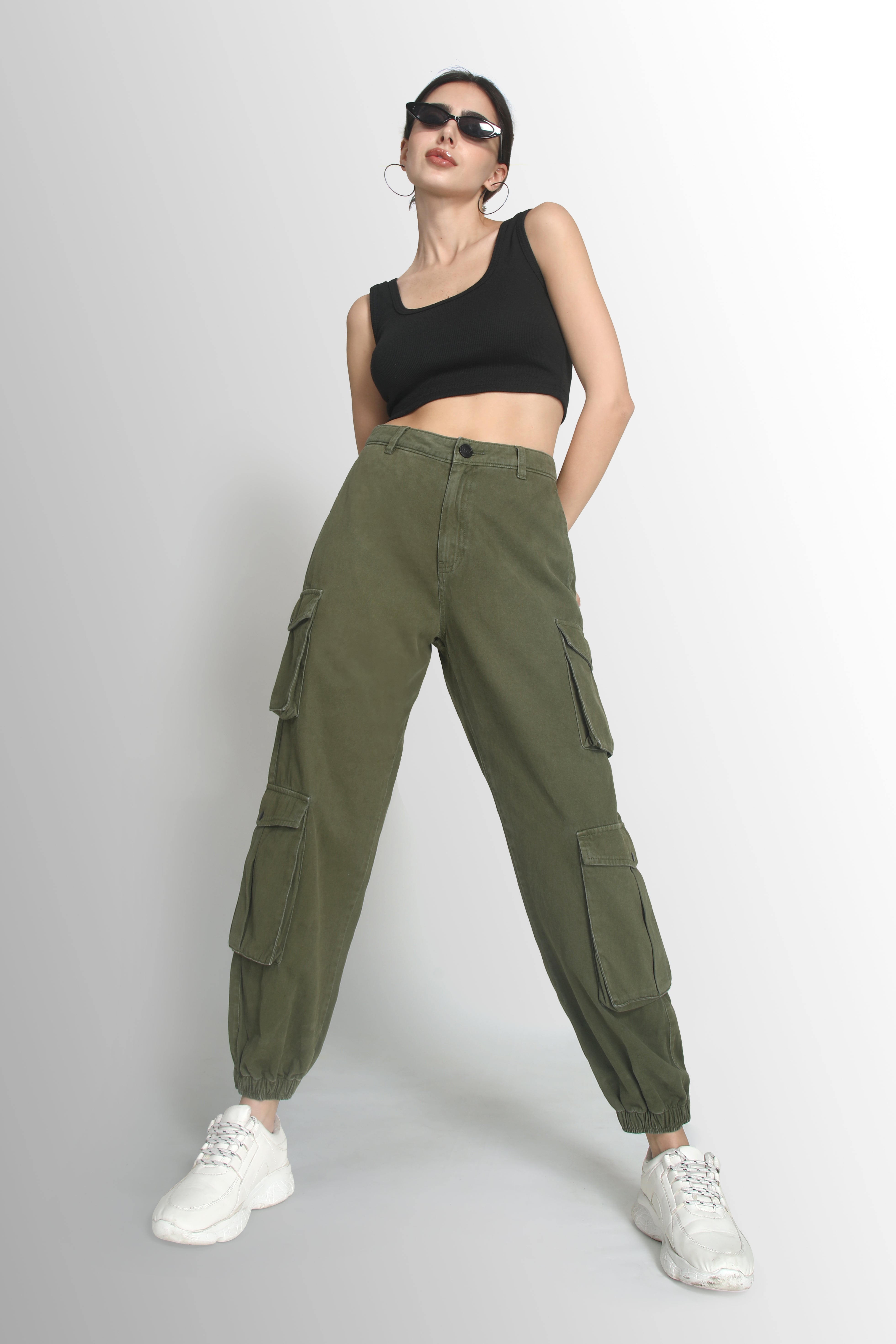 Women High Rise Relax Fit Multi Pocket Cargo Jogger