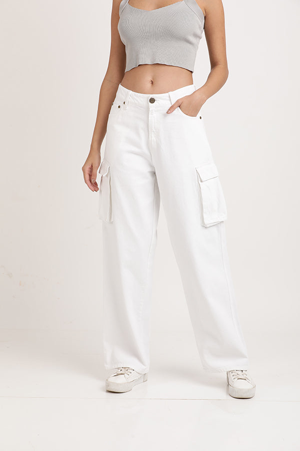 Women White Relaxed Fit Solid Cargo Jeans