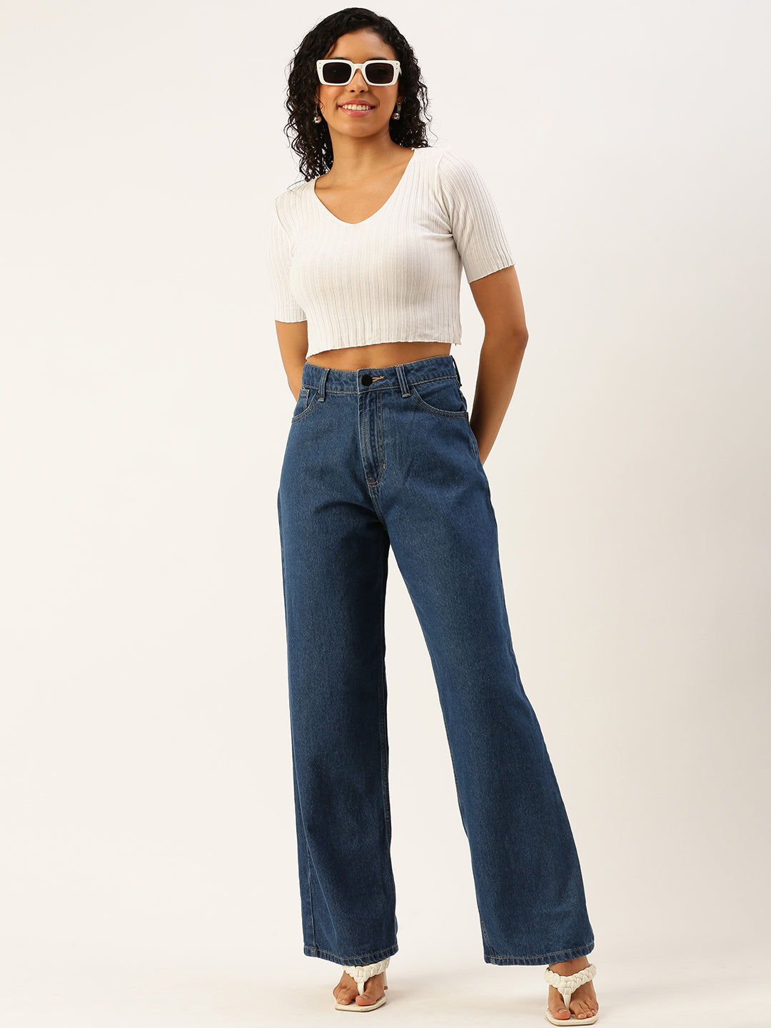 Women Medium Blue Relaxed Fit Solid Jeans
