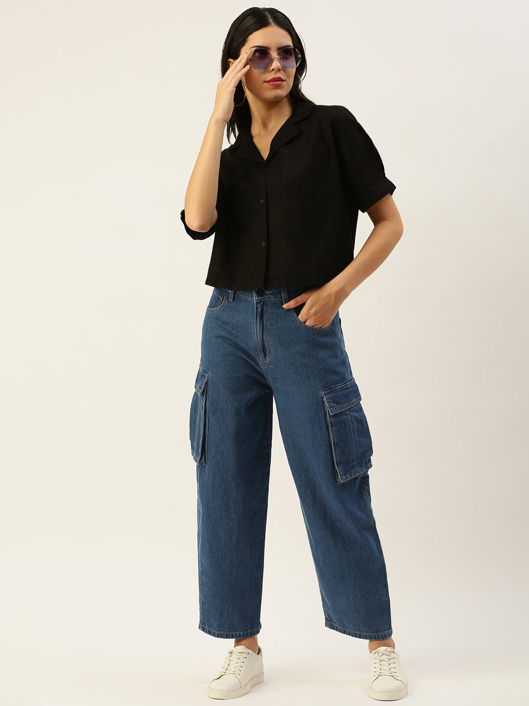 Women Blue Balloon Fit Solid Cargo Jeans