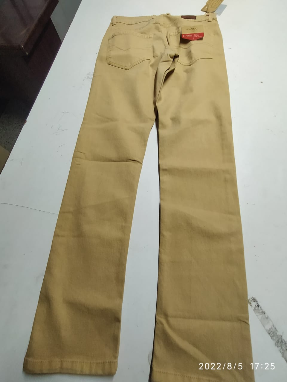 Men Beige Slim Fit Solid Jeans