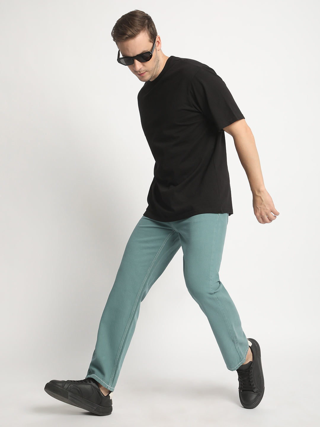 Men Teal Green Relaxed Fit Solid Coloured Jeans