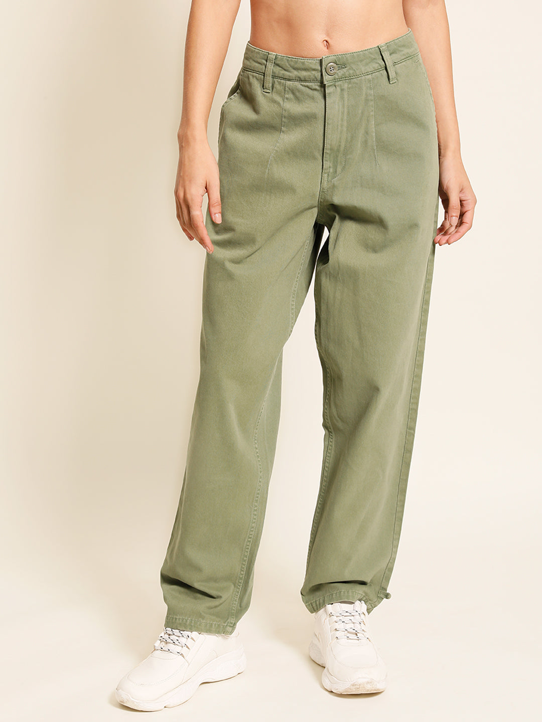 Women Laureal Wreath Carrot Fit Solid Trouser