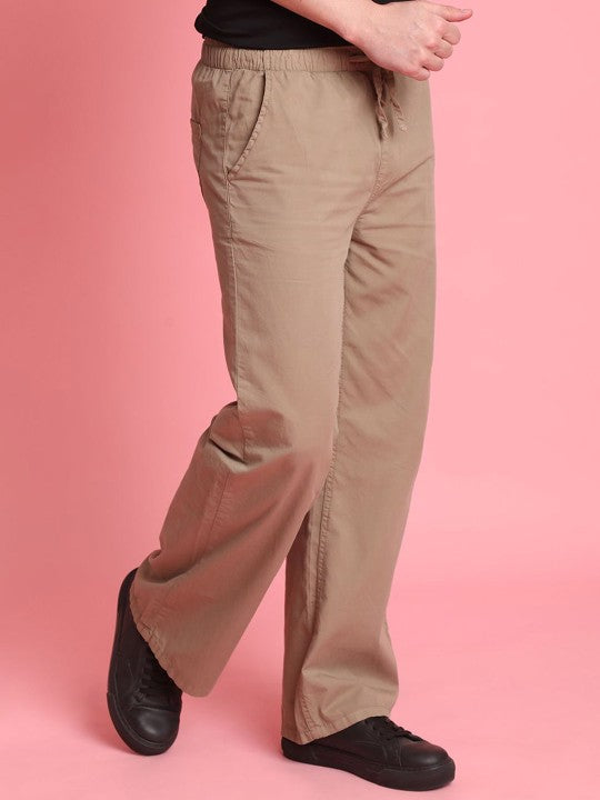 Men Seneca Rock Straight-Fit Solid Chinos