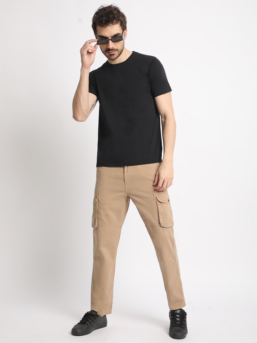  Men Solid Mid Rise Pure Cotton Cargo Trouser