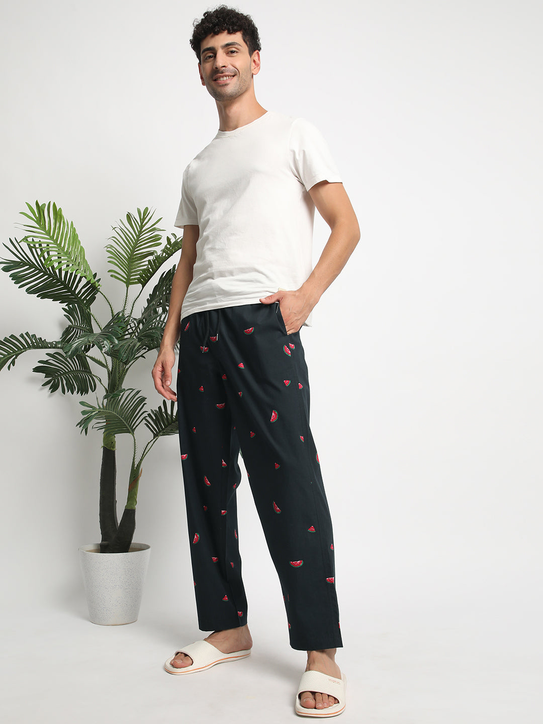 Men Black Mid-Rise Pure Cotton Printed Lounge Pants