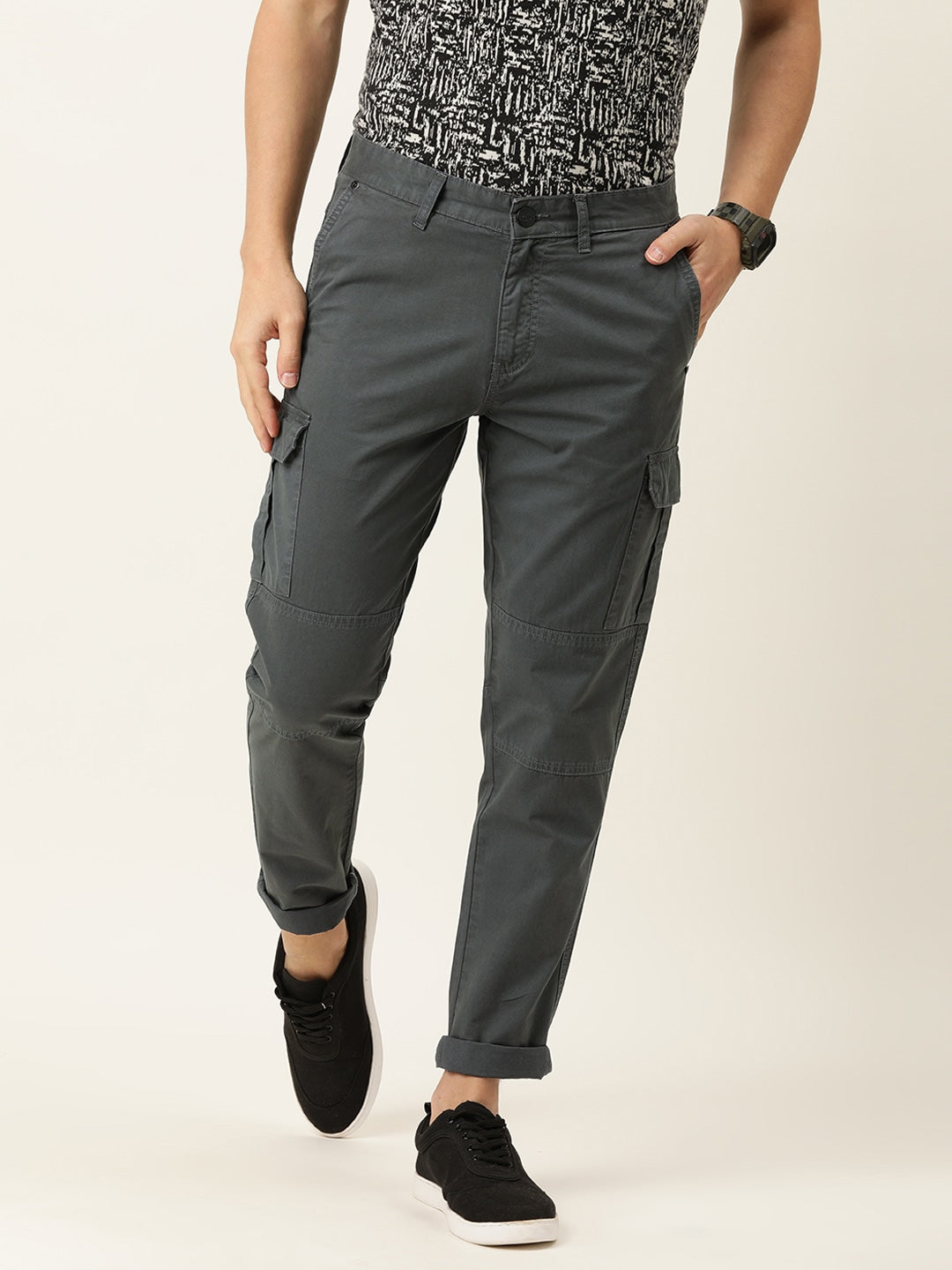 Men Charcoal Grey Slim Fit Solid Cargo Trouser